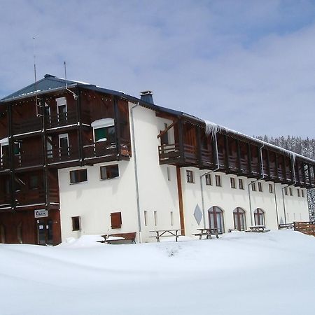 Hotel Club Le Risoux Bois-dʼAmont Exteriör bild