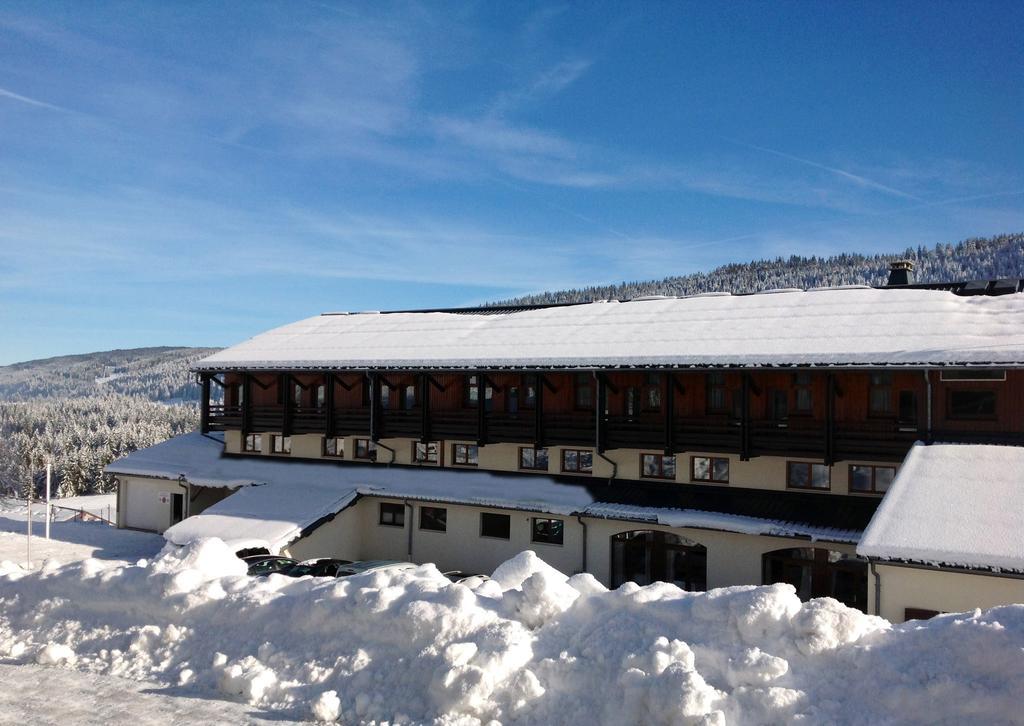 Hotel Club Le Risoux Bois-dʼAmont Exteriör bild