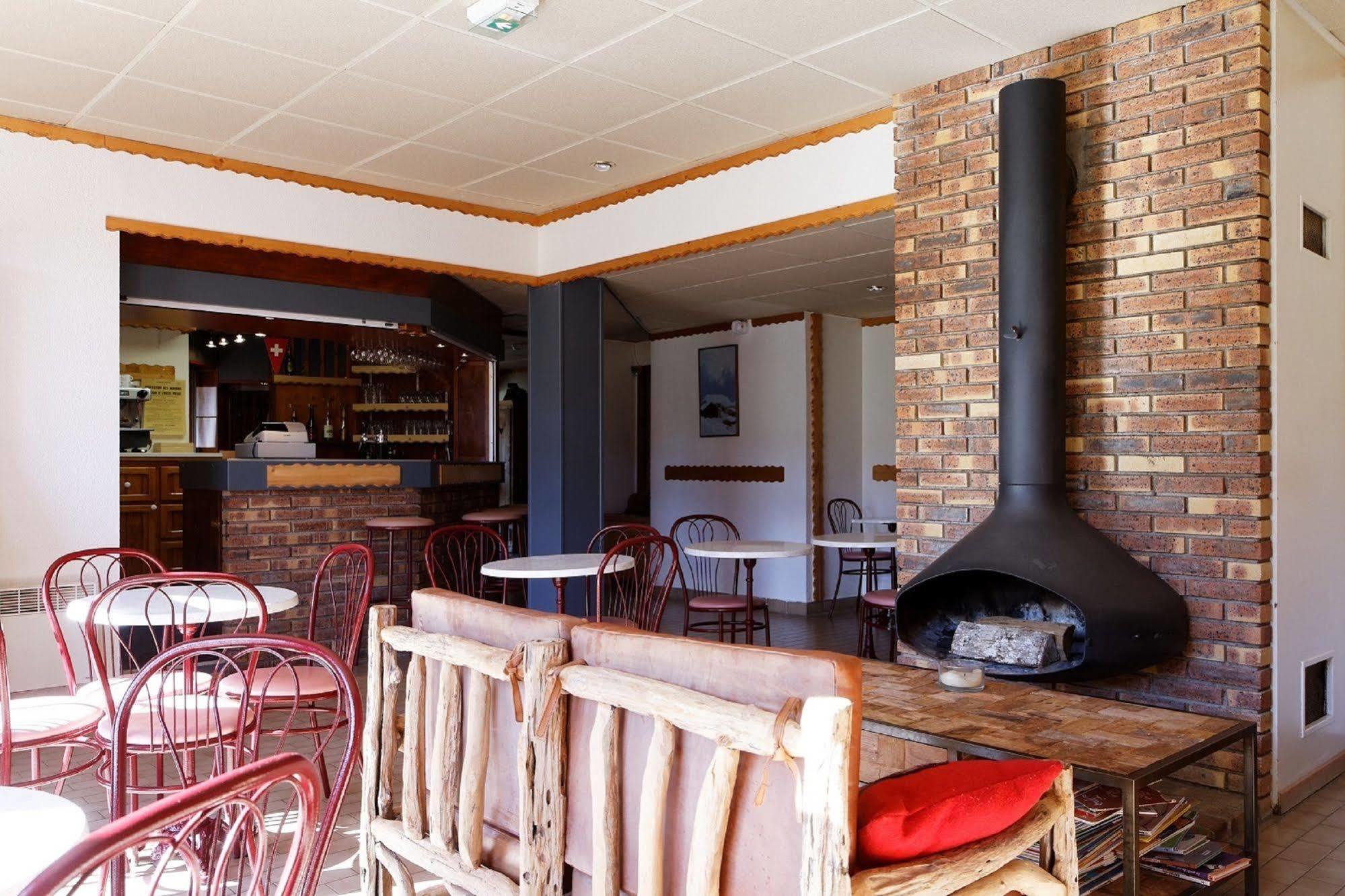 Hotel Club Le Risoux Bois-dʼAmont Exteriör bild