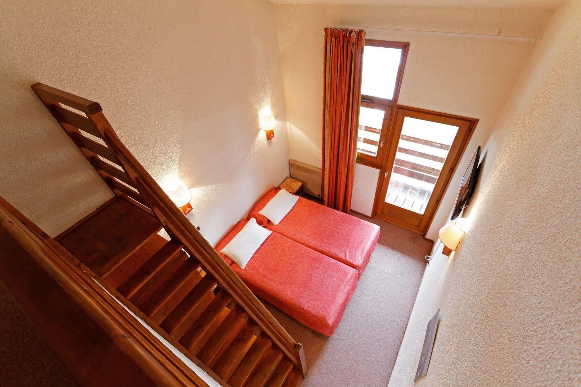 Hotel Club Le Risoux Bois-dʼAmont Exteriör bild