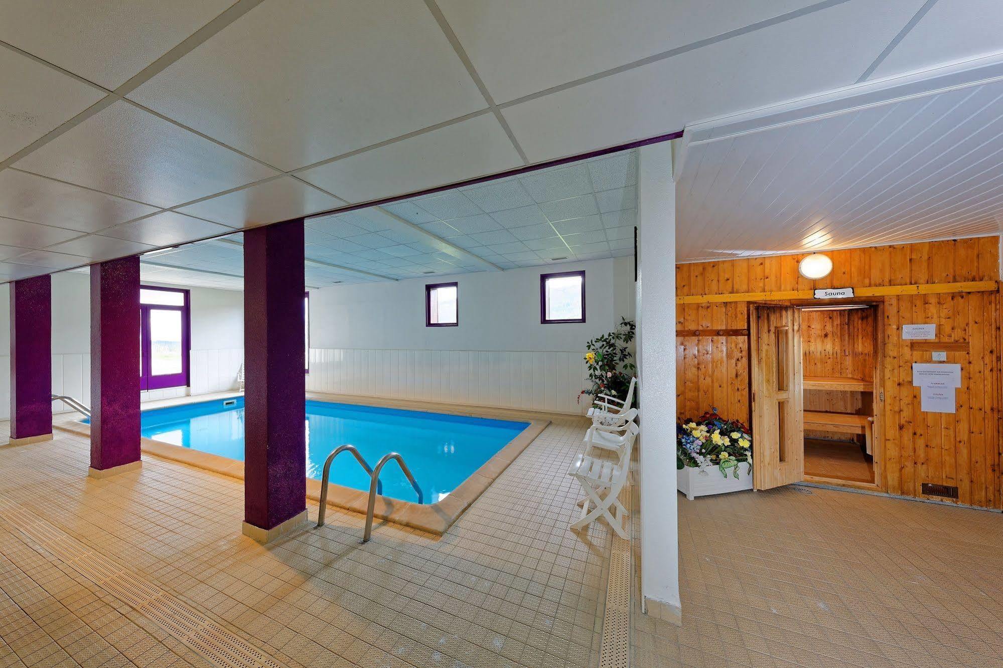 Hotel Club Le Risoux Bois-dʼAmont Exteriör bild